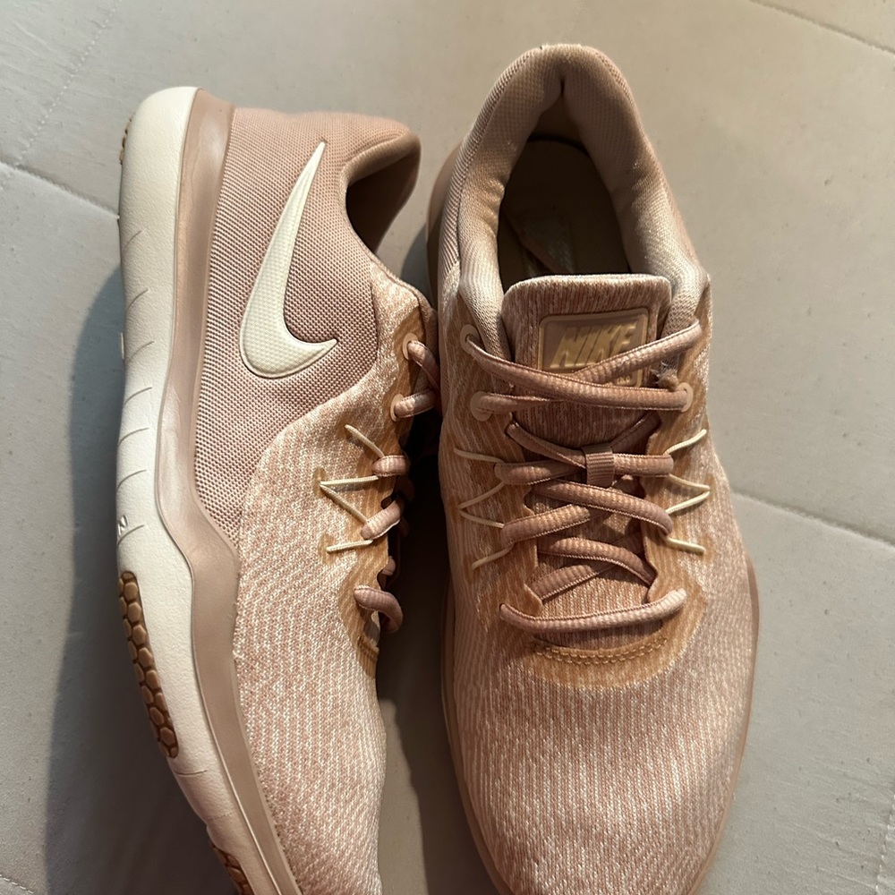 Nike Women's Beige and White Sneakers - Picture 9 of 11